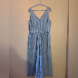 GAP Slouchy wide leg soft denim jumpsuit - Size Medium